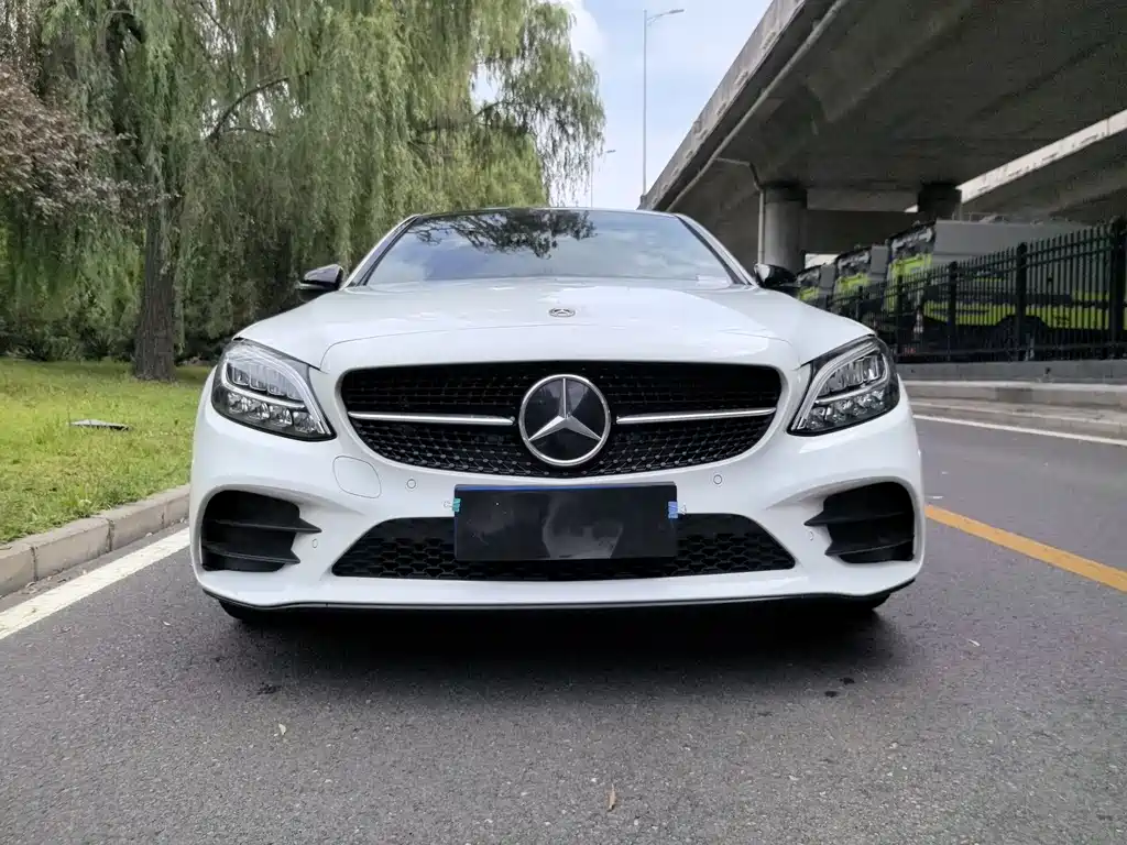 Mercedes-Benz C-Class 2021