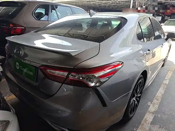Toyota Camry 2021