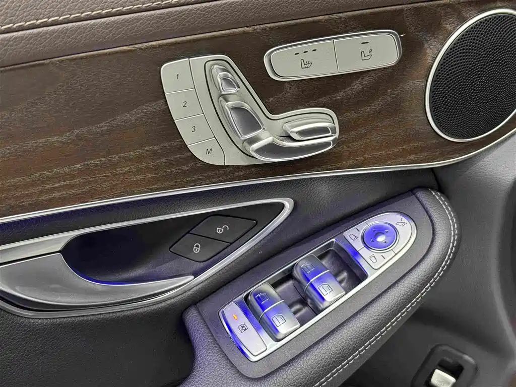 Mercedes-Benz GLC 2021 — фото 16