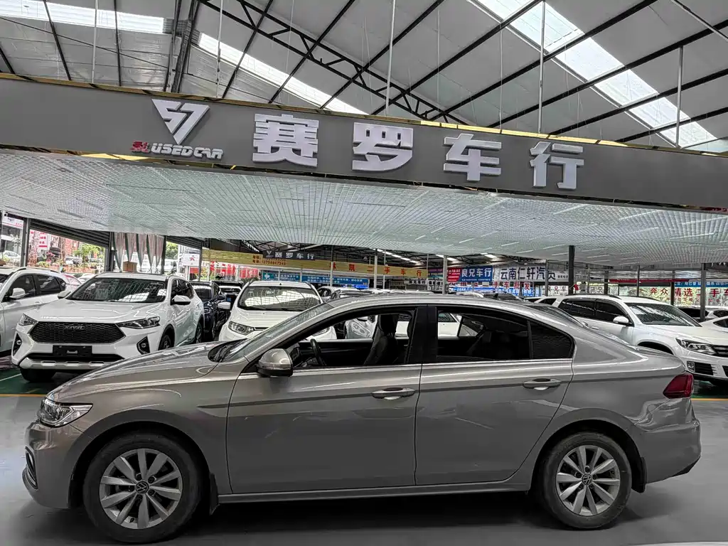 Volkswagen Bora 2021