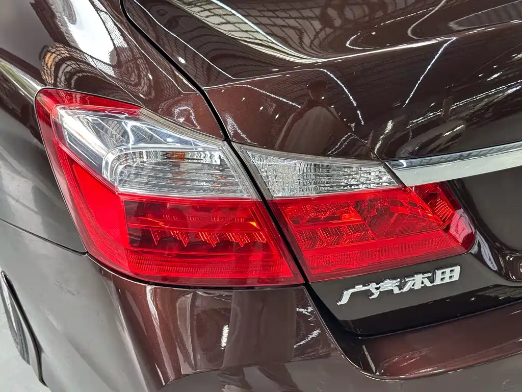 Honda Accord 2014 — фото 10