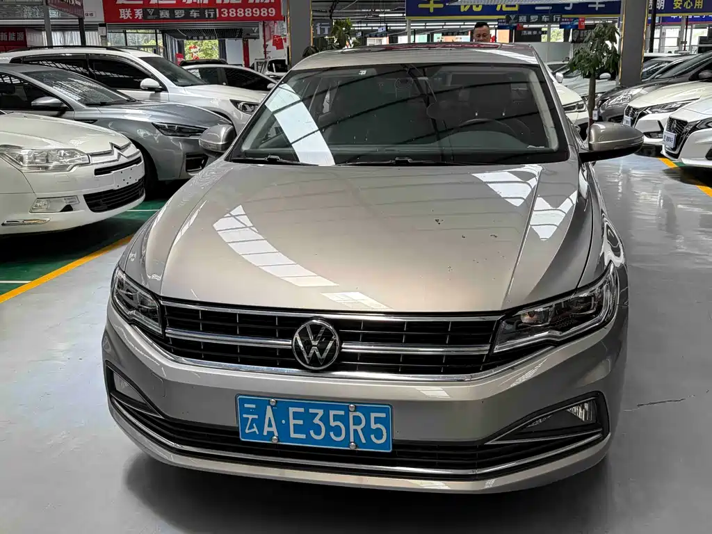 Volkswagen Bora 2021