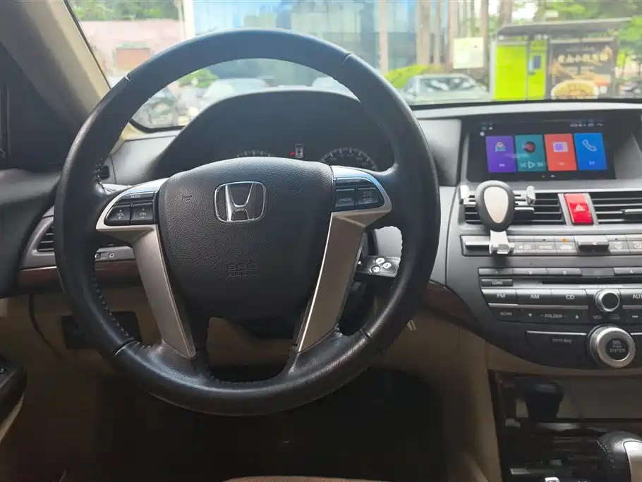 Honda Accord 2013 — фото 15