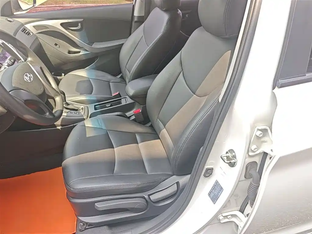 Hyundai Elantra Langdong 2016 — фото 15