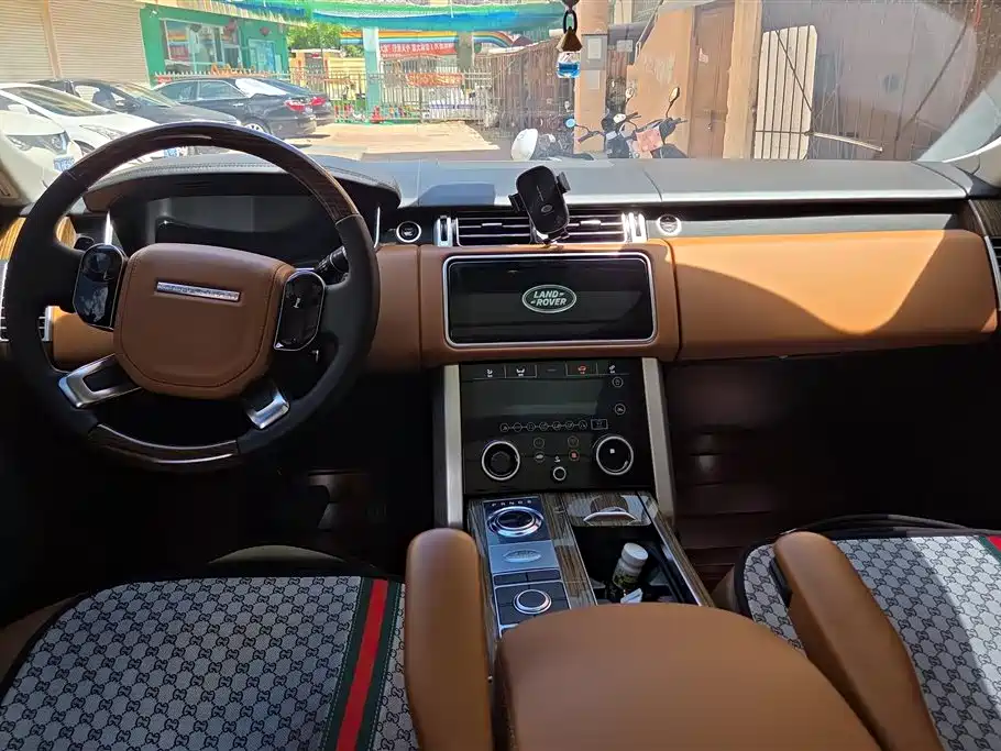Land Rover Range Rover 2019 — фото 12