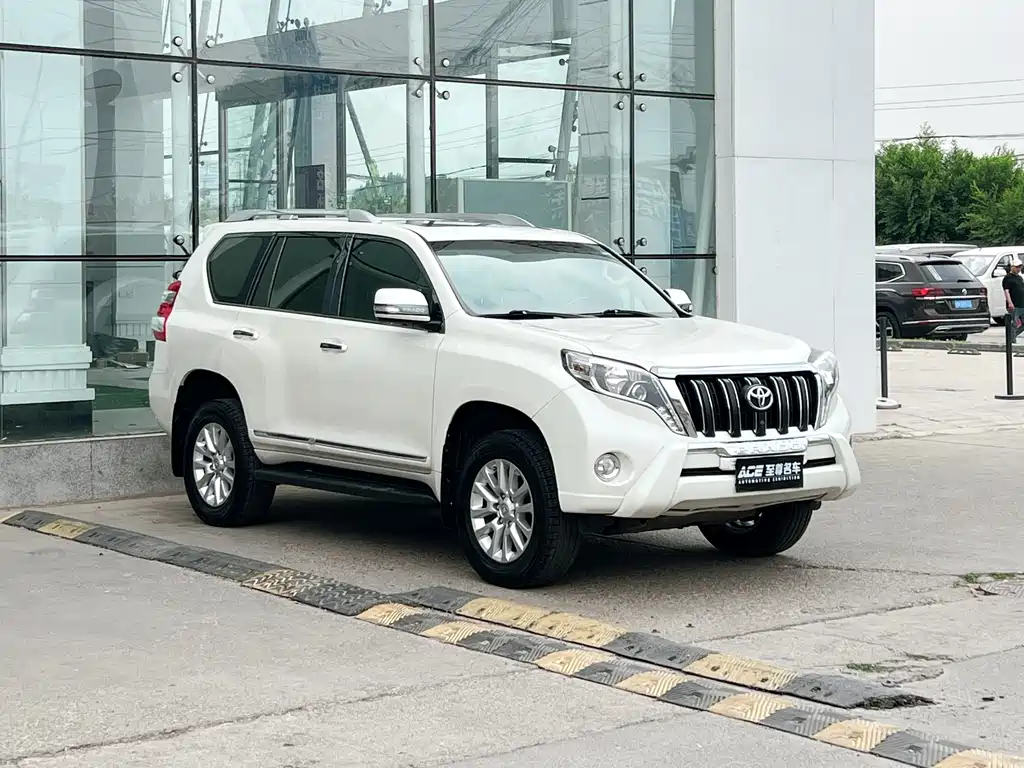 Toyota Prado 2018 — фото 3