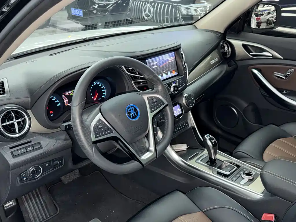 BYD Song New Energy 2018 — фото 17