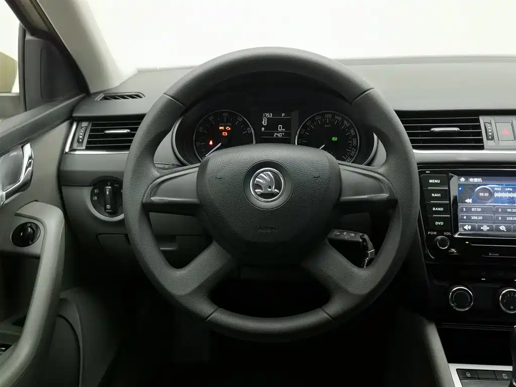 Skoda Octavia 2014 — фото 11
