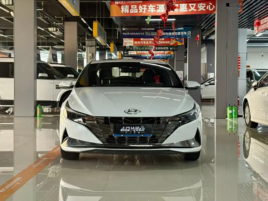 Hyundai Elantra 2023