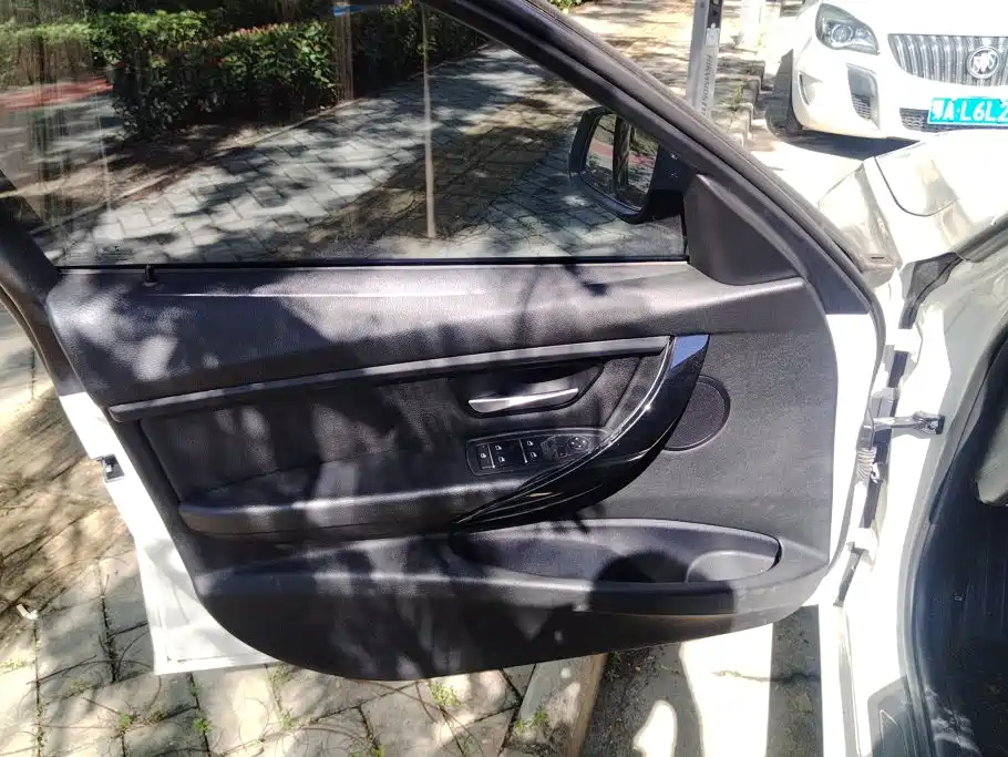 BMW 3 Series 2017