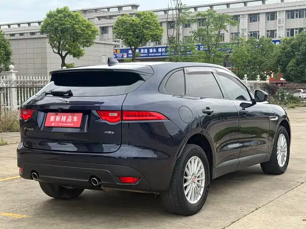Jaguar F-PACE 2018