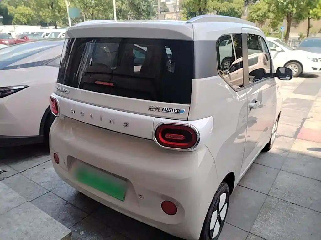 Wuling MINIEV 2024