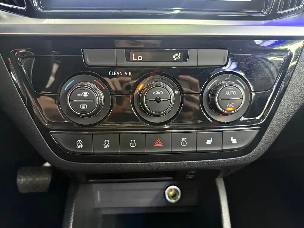 Skoda Kamiq 2023 — фото 16