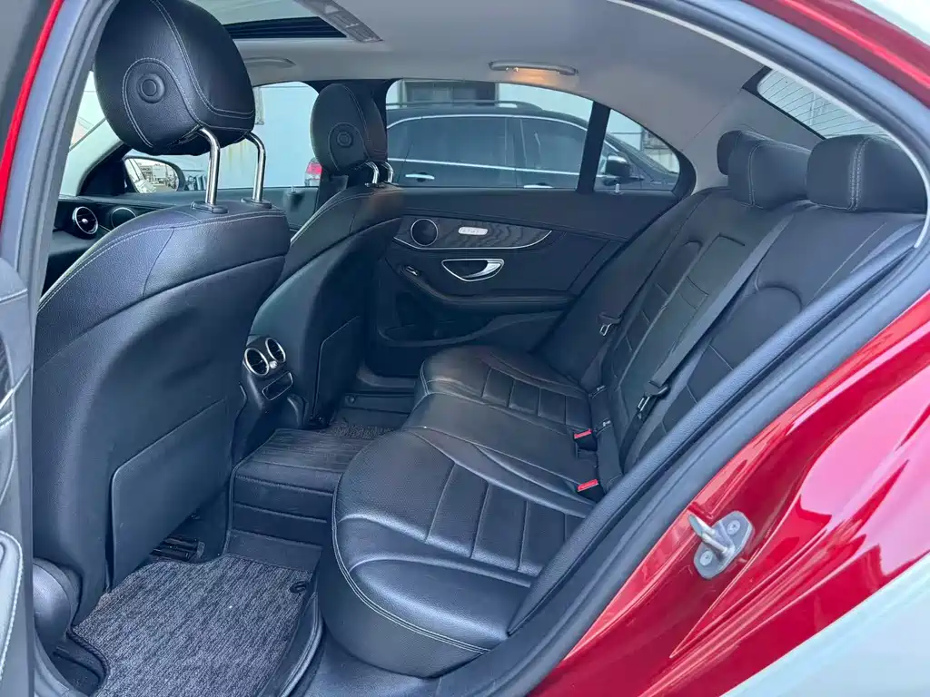 Mercedes-Benz C-Class 2019