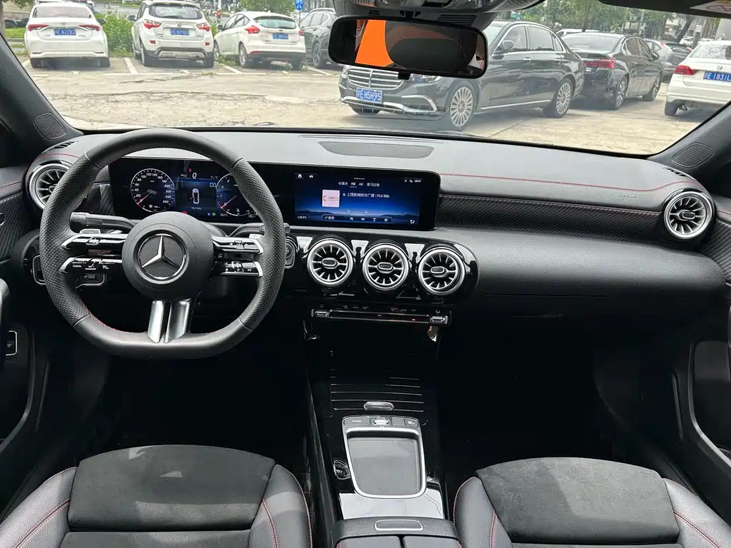 Mercedes-Benz A-Class 2025 — фото 8
