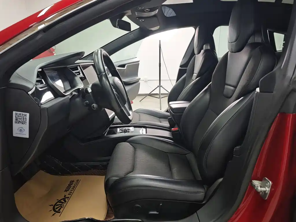 Tesla Model S 2017 — фото 41