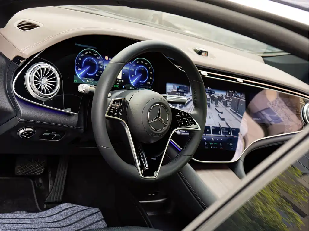 Mercedes-Benz EQS 2024 — фото 11