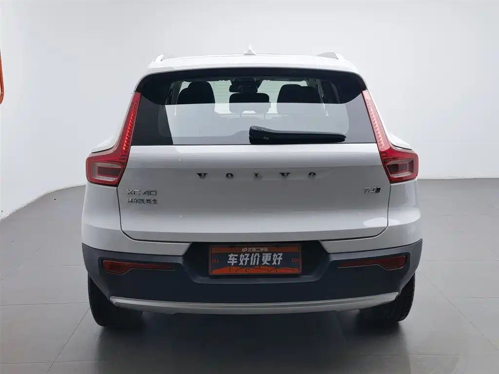 Volvo XC40 2021 — фото 4