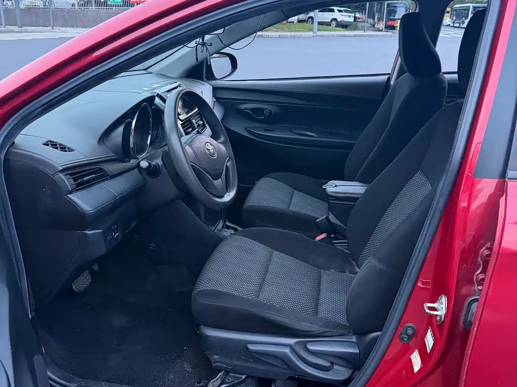 Toyota Vios 2016 — фото 11