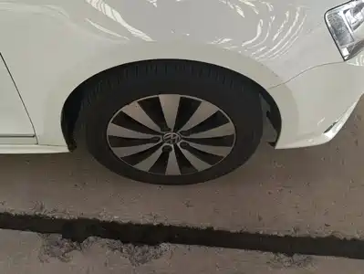 Volkswagen Sagitar 2017
