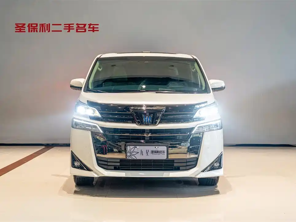 Toyota Vellfire 2023 — фото 2