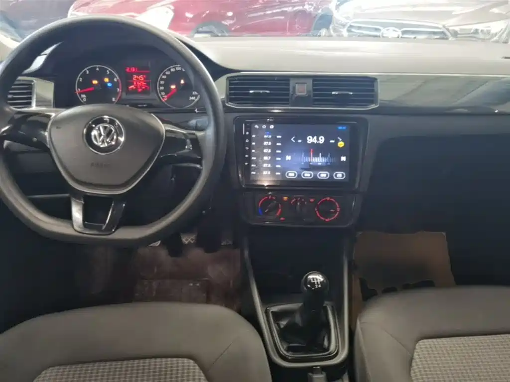 Volkswagen Santana 2018 — фото 10