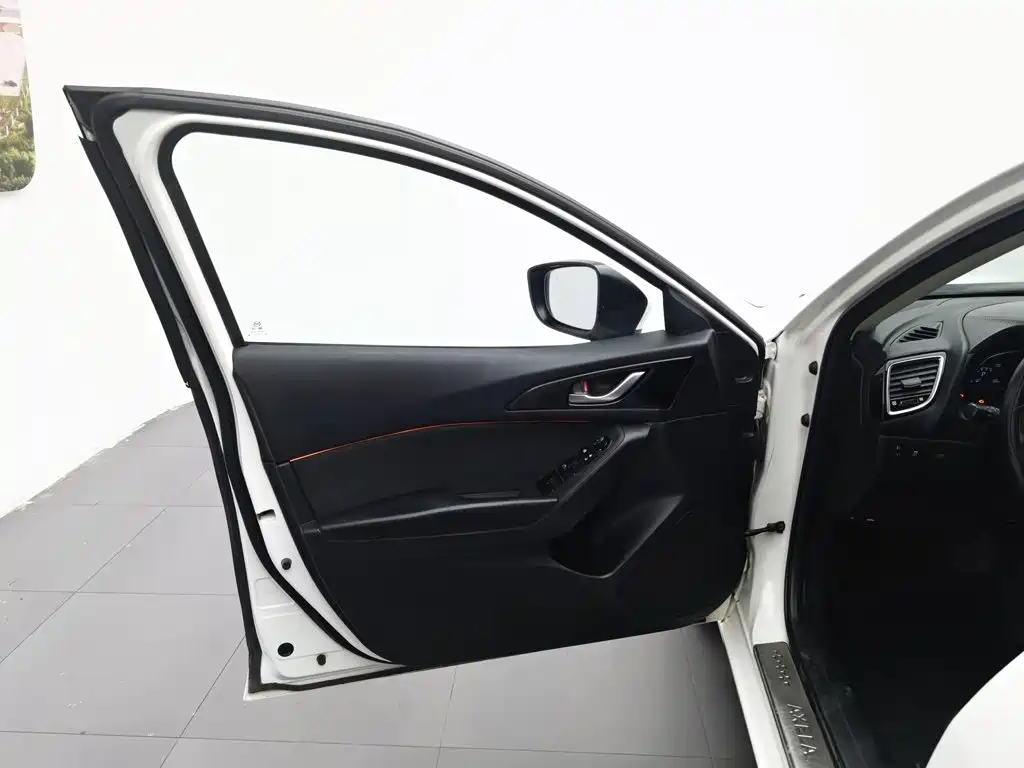 Mazda 3 Angkesela 2016 — фото 8