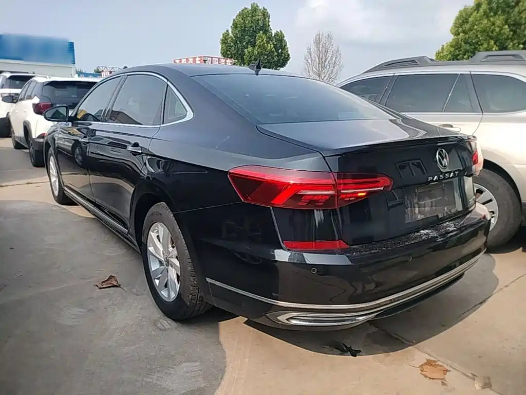 Volkswagen Passat 2021