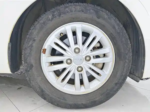 Kia Pegas 2020