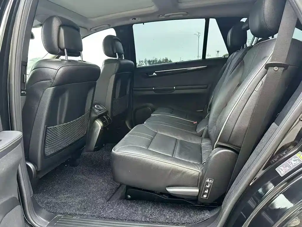 Mercedes-Benz R-Class 2017 — фото 4