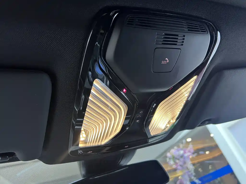 BMW i4 2022 — фото 20