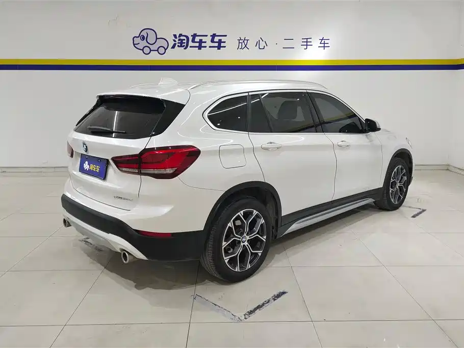 BMW X1 2020 — фото 3