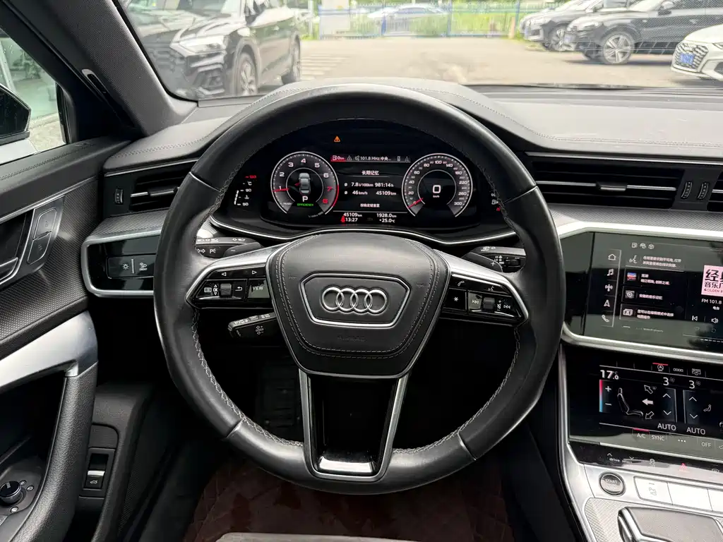 Audi A6L 2024 — фото 11