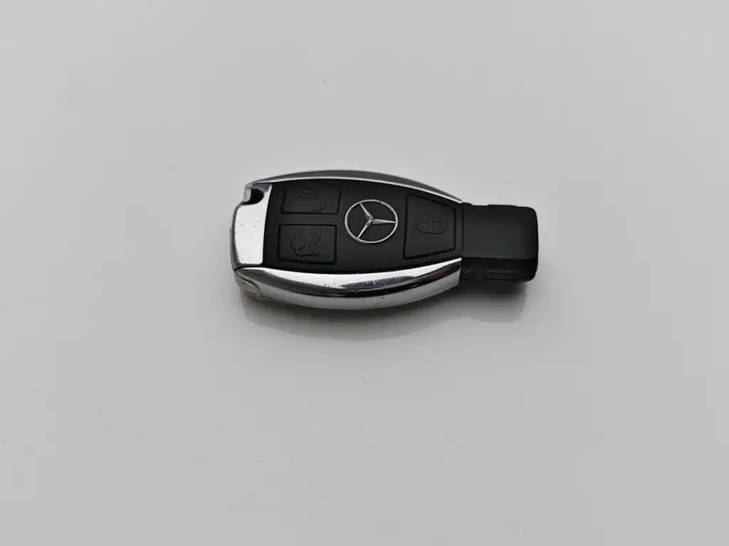 Mercedes-Benz E-Class 2013 — фото 19