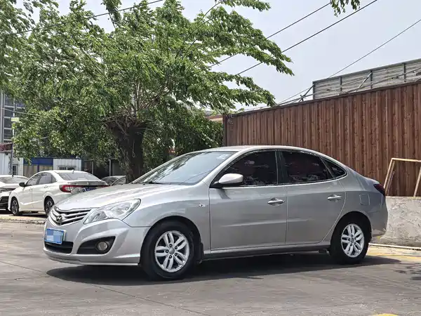 Hyundai Yuedong 2013