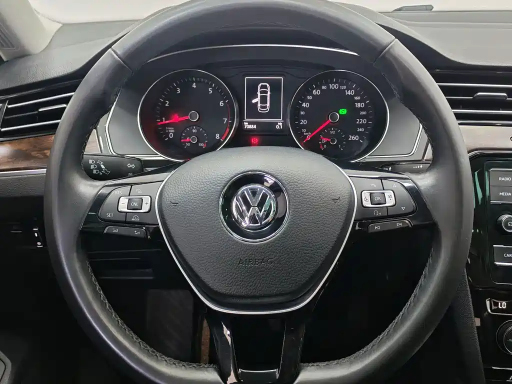 Volkswagen Magotan 2018 — фото 12