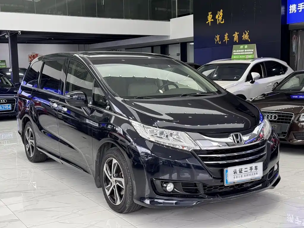 Honda Odyssey 2016 — фото 5