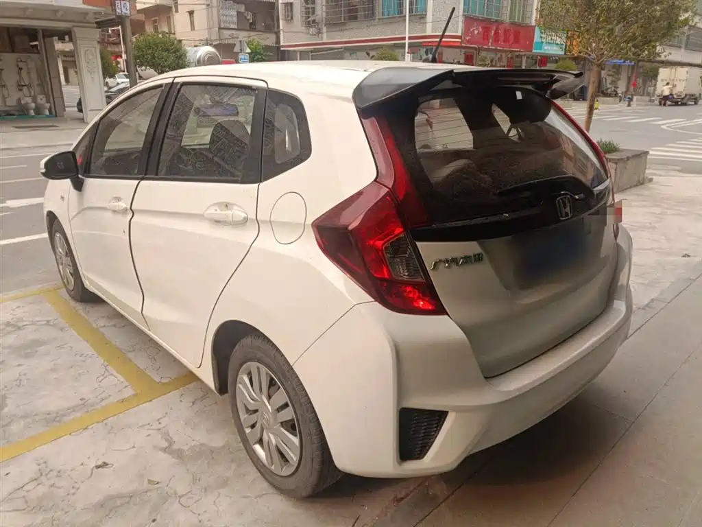 Honda Fit 2017 — фото 23