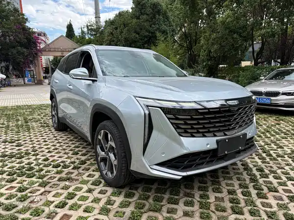 Geely Boyue L 2024