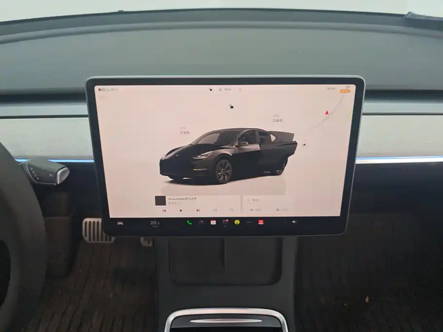 Tesla Model Y 2023 — фото 13