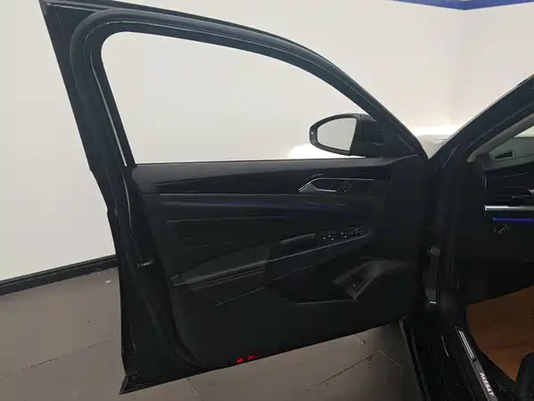 Volkswagen Passat 2024