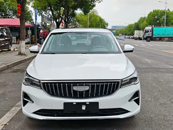 Geely Emgrand 2026