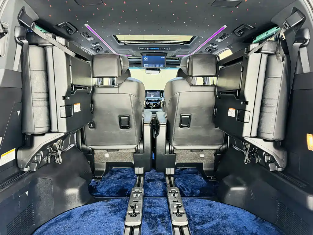 Toyota Alphard 2021 — фото 12