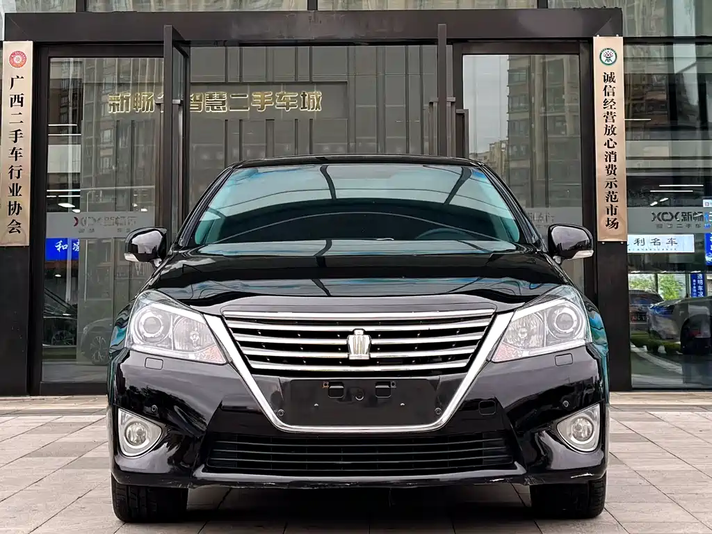 Toyota Crown 2014 — фото 2