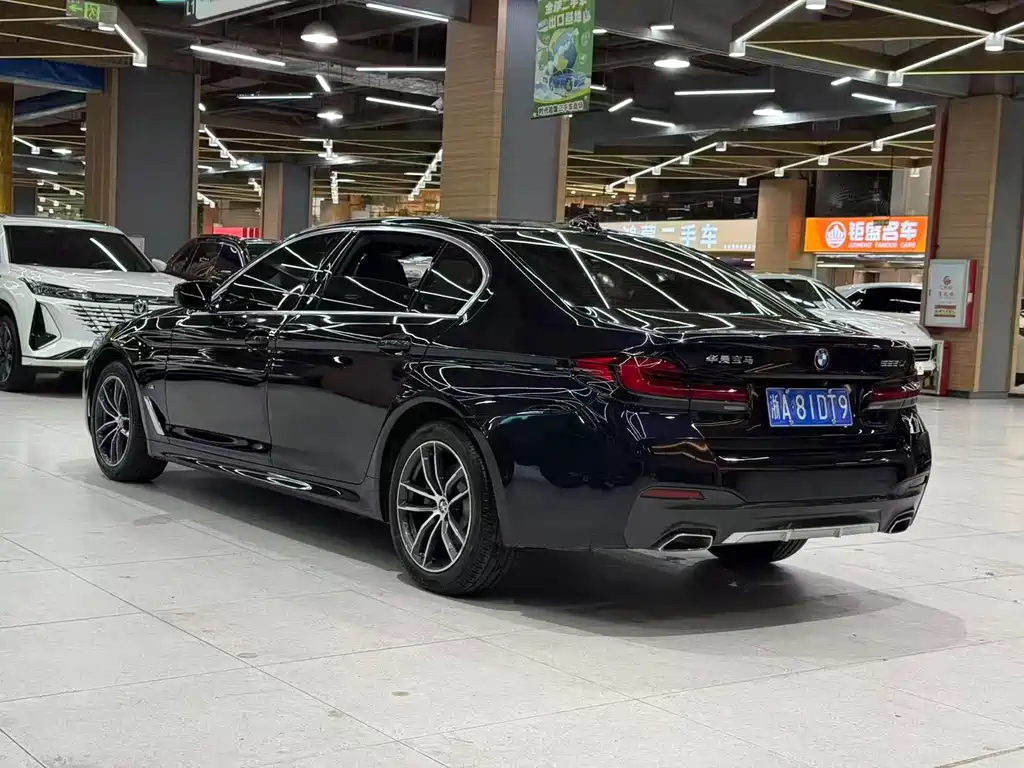 BMW 5 Series 2022