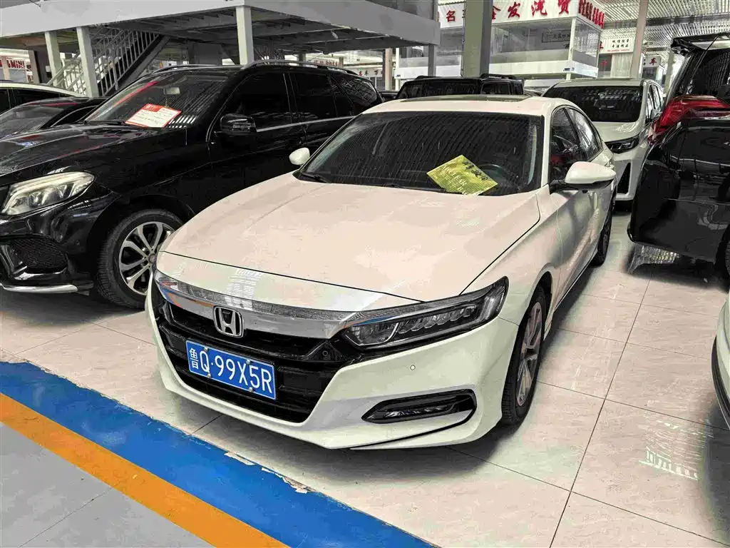 Honda Accord 2021 — фото 1