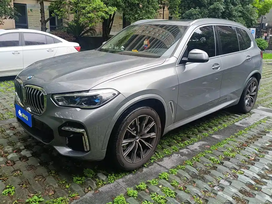 BMW X5 2023
