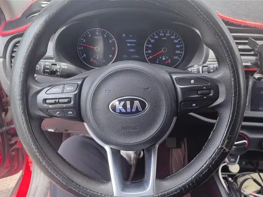 Kia KX Cross 2018 — фото 15