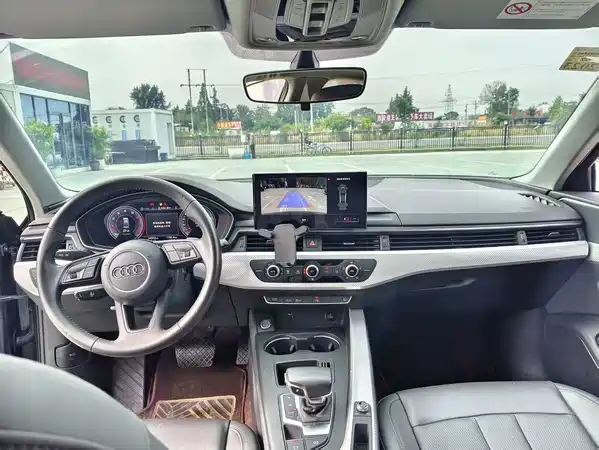 Audi A4L 2021