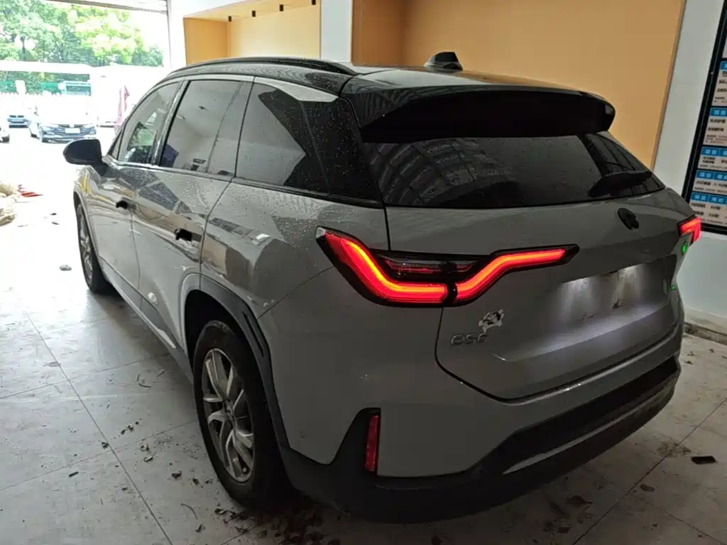 NIO ES6 2021